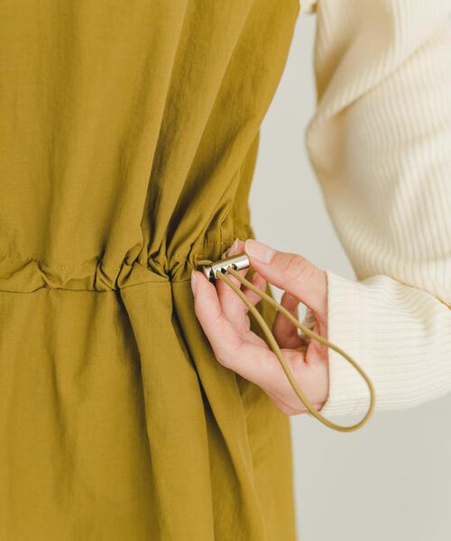 ITEMS URBANRESEARCH（アイテムズ アーバンリサーチ）の「リブドッキングナイロンワンピース（ワンピース・レディース・キャメル/ブラック・FREE）」の15枚目の写真