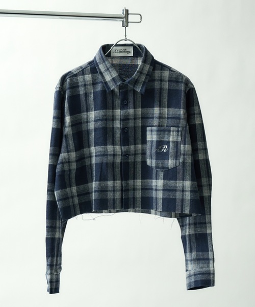ALLuRing ChaRm（アリュリングチャーム）の「AR Foil Print Short Check Shirt / ARロゴ 箔プリントショート丈チェックシャツ（シャツ/ブラウス・レディース・レッド/グリーン/ネイビー・FREE）」の15枚目の写真