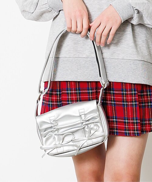 algy(アルジー)の「リボンギャザーショルダー(ショルダーバッグ・キッズ・ブラック/アイボリー/シルバー・FREE)」の3枚目の写真