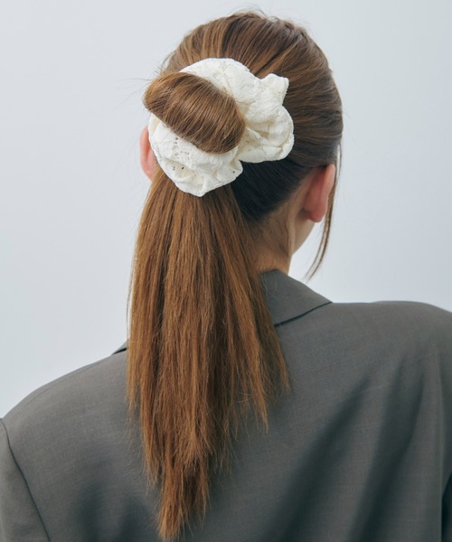 GOLDY(ゴールディ)の「レース ハング シュシュ(シュシュ・レディース・ブラック/アイボリー/ホワイト・FREE)」の7枚目の写真