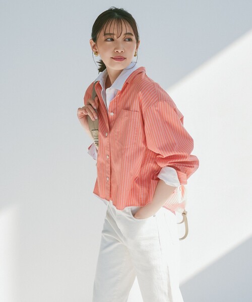 23区 S(ニジュウサンクチイサイサイズ)の「【洗える】CANCLINI クロップド テントライン シャツ(シャツ/ブラウス・レディース・ホワイト系/オレンジ系1/スカイブルー系1/スカイブルー系/ホワイト系1・32)」の1枚目の写真