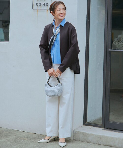 23区 S(ニジュウサンクチイサイサイズ)の「【洗える】CANCLINI クロップド テントライン シャツ(シャツ/ブラウス・レディース・ホワイト系/オレンジ系1/スカイブルー系1/スカイブルー系/ホワイト系1・32)」の17枚目の写真