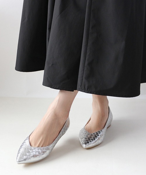 セール】Vカットメッシュフラットシューズ【低反発スポンジ入り