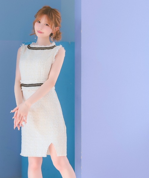 Tika(ティカ)の「キャバドレス ミニ タイト ツイード チェーン縁取りノースリーブフリンジドレス(ドレス・レディース・アイボリー/ピンク・S/L/M)」の5枚目の写真