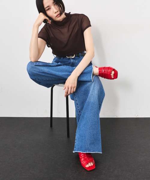 LE VERNIS(ル・ベルニ)の「LE VERNIS(ル・ベルニ) Gather square mules(サンダル・レディース・ブラック/イエロー/レッド・23.5cm/24.5cm)」の16枚目の写真