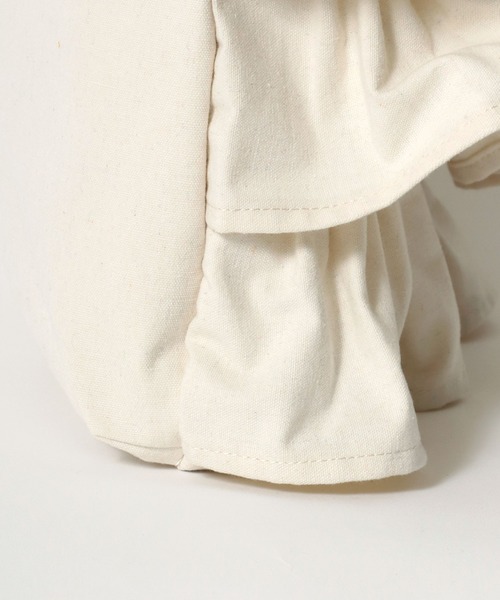 Lee（リー）の「Lee（リー）ワンポイントロゴ刺繍 ティアードフリルトートバッグ（トートバッグ・レディース・ブラック/シルバー/オフホワイト/インディゴブルー/ブラック系その他/ホワイト系その他・FREE）」の11枚目の写真