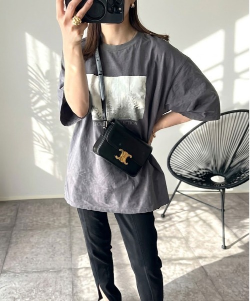 Eclat one（エクラワン）の「【Eclat one】フォトプリント ロゴ ビッグサイズTシャツ（Tシャツ/カットソー・レディース・ホワイト/ブラック/チャコール・M/S）」の3枚目の写真
