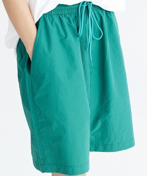 rehacer(レアセル)の「R. : Nylon Wide Easy Shorts(その他パンツ・メンズ・ネイビー/パープル/イエロー/グリーン/ベージュ/ブラック・LARGE/X-LARGE/MEDIUM)」の20枚目の写真
