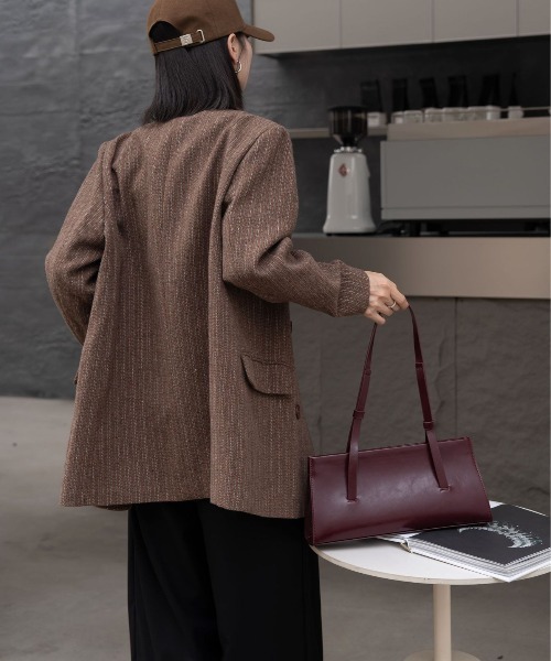 NiiNa(ニーナ)の「【 NiiNa / ニーナ 】高品質牛革 ロングハンドル レクタングル ワックスレザーバッグ(ショルダーバッグ・レディース・ブラウン/レッド/ブラック・FREE)」の4枚目の写真