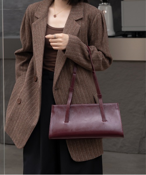 NiiNa(ニーナ)の「【 NiiNa / ニーナ 】高品質牛革 ロングハンドル レクタングル ワックスレザーバッグ(ショルダーバッグ・レディース・ブラウン/レッド/ブラック・FREE)」の7枚目の写真