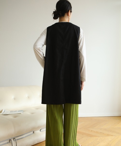 maison de LATIR（メゾンドラティール）の「ノーカラーVネックロングベスト（ベスト・レディース・ブラック/グレー・L/XL/M）」の9枚目の写真