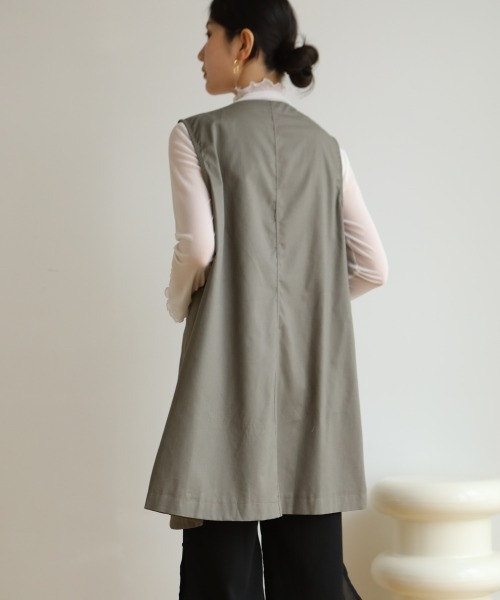 maison de LATIR（メゾンドラティール）の「ノーカラーVネックロングベスト（ベスト・レディース・ブラック/グレー・L/XL/M）」の3枚目の写真