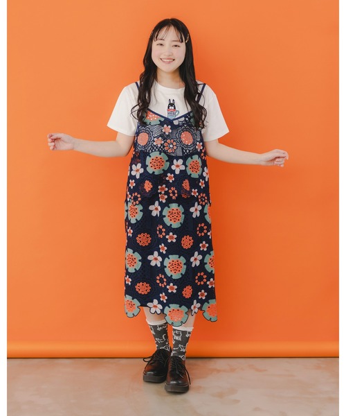ScoLar(スカラー)の「151644:かぎ編み風 花柄レースビスチェ(ニット/セーター・レディース・ネイビー・M)」の14枚目の写真