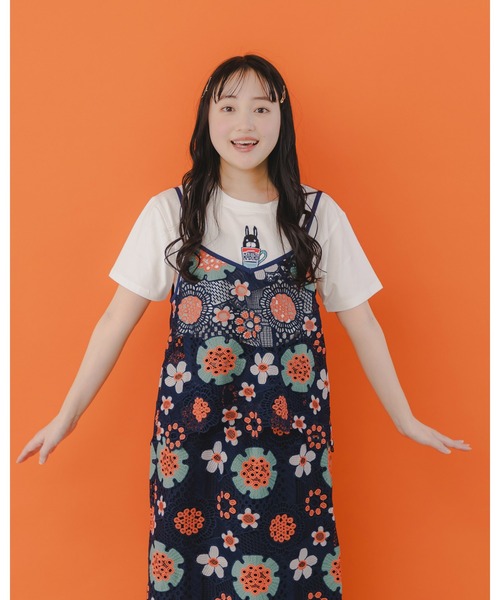 ScoLar(スカラー)の「151644:かぎ編み風 花柄レースビスチェ(ニット/セーター・レディース・ネイビー・M)」の17枚目の写真