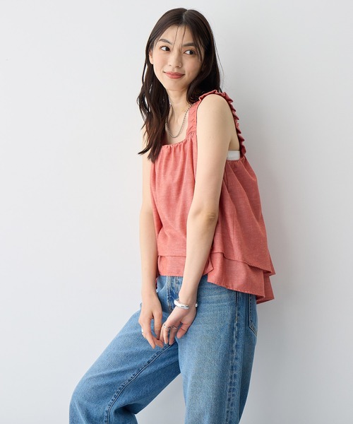 anyfee（エニフィー）の「【anyfee/プラスサイズ】肩ギャザーフレアキャミブラウス（キャミソール・レディース・レッド/ブルー/グレー・3L/LL/5L/4L）」の4枚目の写真