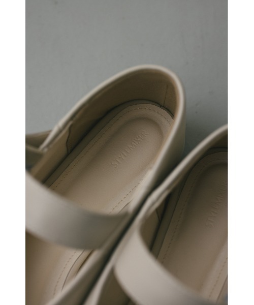 STYLEMIXER（スタイルミキサー）の「Vカッティングメリージェーン（パンプス・レディース・アイボリー/ブラック・MEDIUM/SMALL/X-LARGE/LARGE）」の21枚目の写真