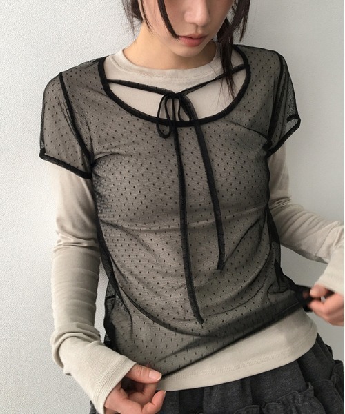 gossip!ロサンゼルス(ゴシップロサンゼルス)の「Y2K 【垢抜けレイヤードアイテム】 チュール ドット トップス(Tシャツ/カットソー・レディース・ブラック/ブラウン・FREE)」の1枚目の写真