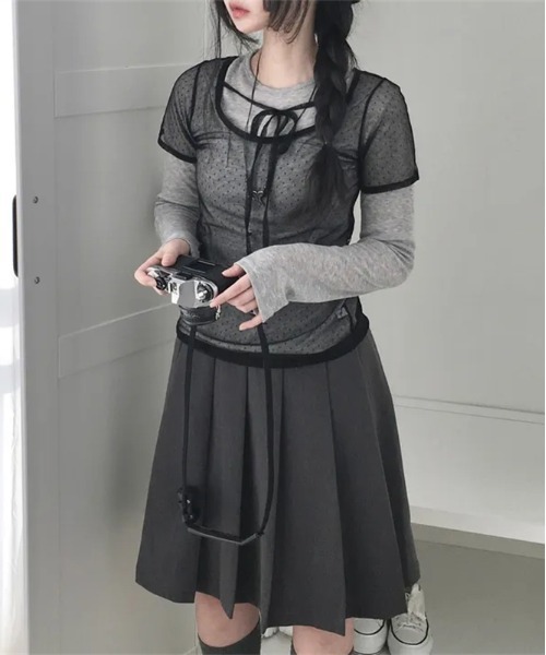 gossip!ロサンゼルス(ゴシップロサンゼルス)の「Y2K 【垢抜けレイヤードアイテム】 チュール ドット トップス(Tシャツ/カットソー・レディース・ブラック/ブラウン・FREE)」の9枚目の写真