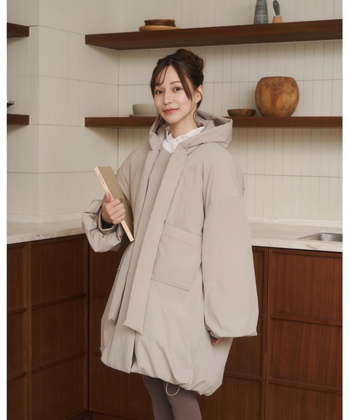 取り外しフード付き中綿ダウンコート（ブルゾン）｜moi tytto