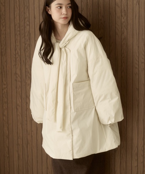 moi tytto（モイテュット）の「取り外しフード付き中綿ダウンコート（ブルゾン・レディース・ブラック/ナチュラル/ブラウン/グレイッシュベージュ・SMALL/FREE）」の10枚目の写真