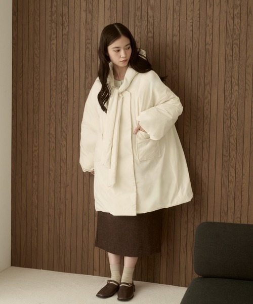 moi tytto（モイテュット）の「取り外しフード付き中綿ダウンコート（ブルゾン・レディース・ブラック/ナチュラル/ブラウン/グレイッシュベージュ・SMALL/FREE）」の14枚目の写真