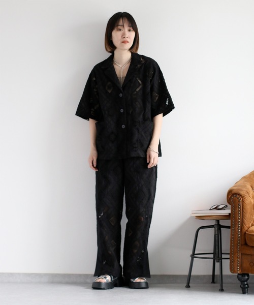 cepo（セポ）の「〈セットアップ対応〉コットンレース刺繍ジャケット（シャツ/ブラウス・レディース・ブラック/オフホワイト・M）」の6枚目の写真