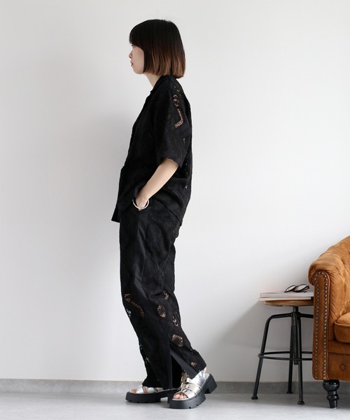 cepo（セポ）の「〈セットアップ対応〉コットンレース刺繍ジャケット（シャツ/ブラウス・レディース・ブラック/オフホワイト・M）」の7枚目の写真