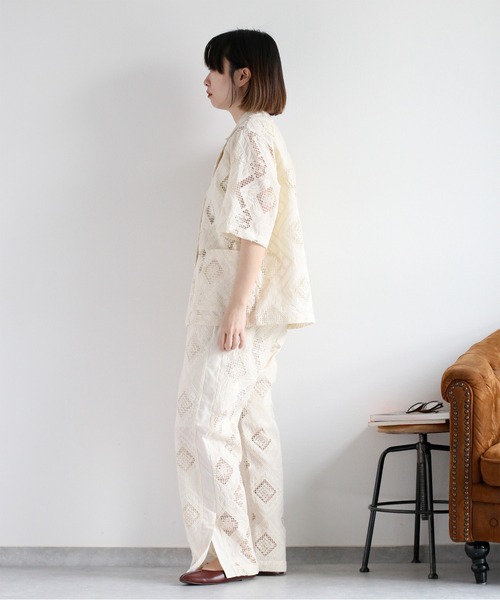 cepo（セポ）の「〈セットアップ対応〉コットンレース刺繍ジャケット（シャツ/ブラウス・レディース・ブラック/オフホワイト・M）」の18枚目の写真