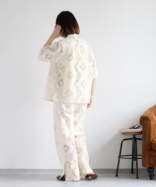 cepo（セポ）の「〈セットアップ対応〉コットンレース刺繍ジャケット（シャツ/ブラウス・レディース・ブラック/オフホワイト・M）」の19枚目の写真