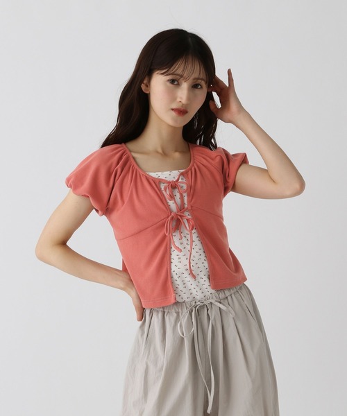 GLOBAL WORK（グローバルワーク）の「フラワーパフスリーブT/AND YUA ANY/420787（Tシャツ/カットソー・キッズ・レッド/ホワイト×ブルー・FREE）」の2枚目の写真