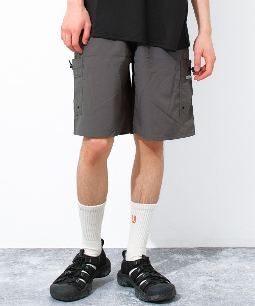 RAT EFFECT(ラットエフェクト)の「【水陸両用】カーゴショートパンツ(その他パンツ・キッズ・ブラック/チャコールグレー/グレー/グリーン・150/160/170/140/130)」の2枚目の写真