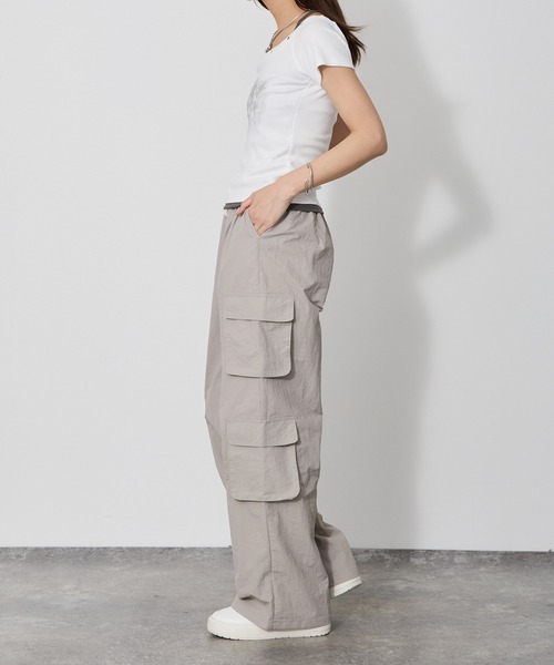 VQ（ブイキュー）の「4 cargo pocket pants / ４つのカーゴポケットパンツ / サラッとデイリーに履けるカーゴパンツ（カーゴパンツ・レディース・ベージュ/ダークグレー/ライトグレー/カーキ・MEDIUM）」の7枚目の写真