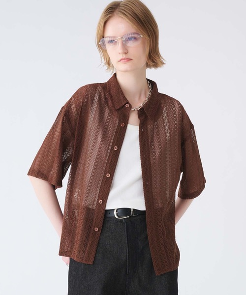 SELLE GLANT(セレグランテ)の「LACE SHEER REGULAR COLLAR SHIRT/レースシアーレギュラーカラーシャツ(シャツ/ブラウス・メンズ・アイボリー/ブラック/ダークブラウン・SMALL/MEDIUM/LARGE)」の2枚目の写真