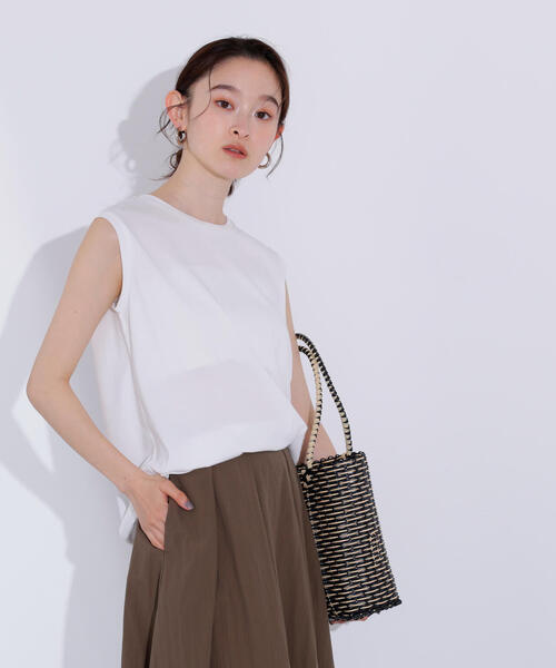 N.（N. Natural Beauty Basic）（エヌエヌナチュラルビューティーベーシック）の「メタルプレートノースリーブカットソー（タンクトップ・レディース・ダークブラウン/オフホワイト/杢グレー/ブラック・MEDIUM）」の5枚目の写真