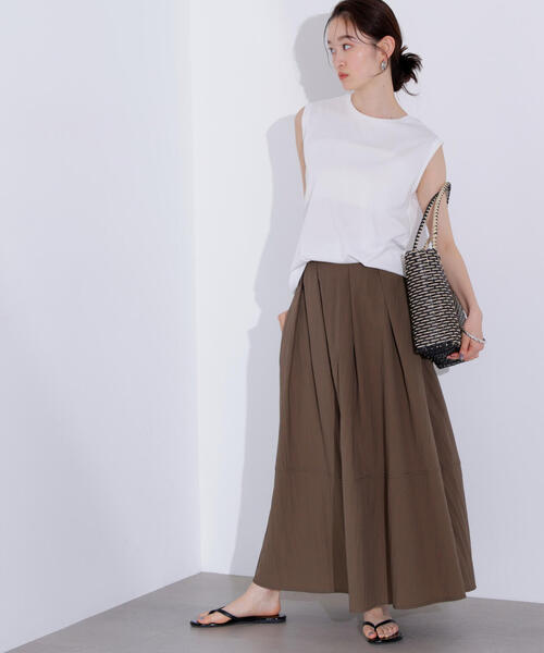 N.（N. Natural Beauty Basic）（エヌエヌナチュラルビューティーベーシック）の「メタルプレートノースリーブカットソー（タンクトップ・レディース・ダークブラウン/オフホワイト/杢グレー/ブラック・MEDIUM）」の6枚目の写真