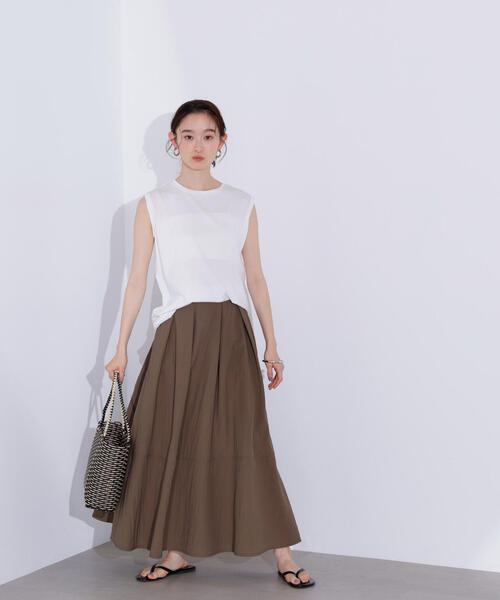 N.（N. Natural Beauty Basic）（エヌエヌナチュラルビューティーベーシック）の「メタルプレートノースリーブカットソー（タンクトップ・レディース・ダークブラウン/オフホワイト/杢グレー/ブラック・MEDIUM）」の8枚目の写真