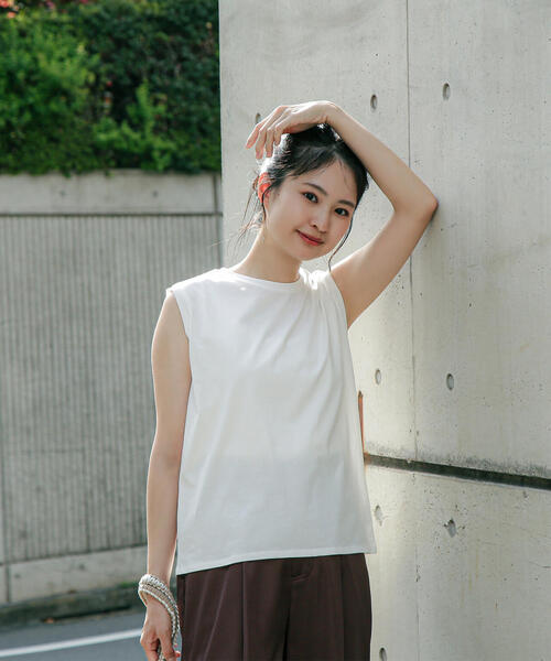 N.（N. Natural Beauty Basic）（エヌエヌナチュラルビューティーベーシック）の「メタルプレートノースリーブカットソー（タンクトップ・レディース・ダークブラウン/オフホワイト/杢グレー/ブラック・MEDIUM）」の11枚目の写真