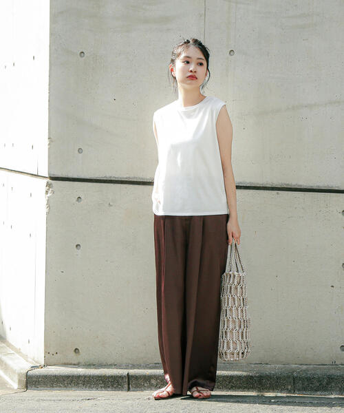 N.（N. Natural Beauty Basic）（エヌエヌナチュラルビューティーベーシック）の「メタルプレートノースリーブカットソー（タンクトップ・レディース・ダークブラウン/オフホワイト/杢グレー/ブラック・MEDIUM）」の12枚目の写真