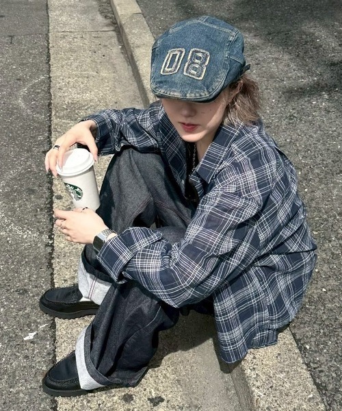 Chikashitsu +（チカシツプラス）の「【Chikashitsu +】cropped linen check shirt / 【チカシツプラス】クロップドリネンチェック長袖シャツ（シャツ/ブラウス・メンズ・ホワイト/ブラック/ネイビー・ONE SIZE）」の5枚目の写真