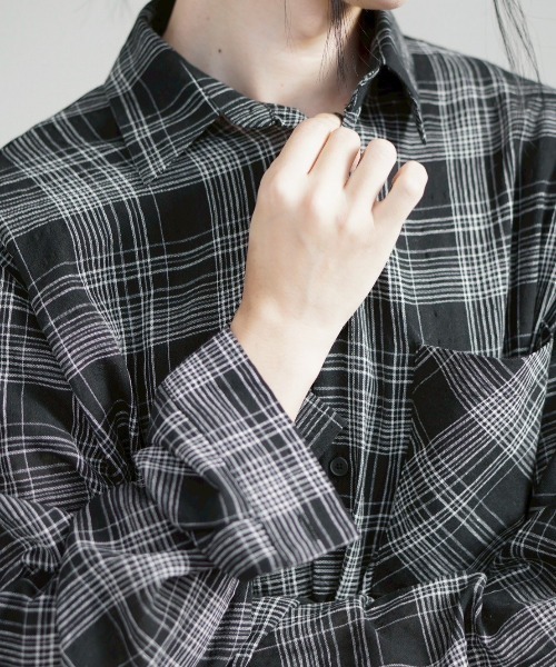 ブラウス シャツ CROPPED CHECK SHIRTS レディース メンズ Chikashitsu +（チカシツプラス）の「【Chikashitsu＋】blend