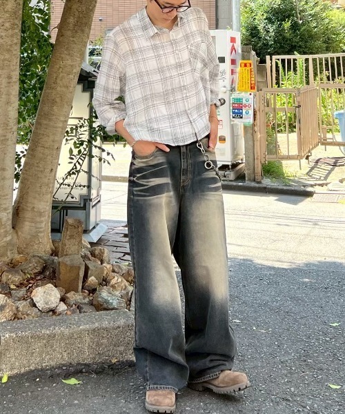 Chikashitsu +(チカシツプラス)の「【Chikashitsu +】cropped linen check shirt / 【チカシツプラス】クロップドリネンチェック長袖シャツ(シャツ/ブラウス・メンズ・ホワイト/ブラック/ネイビー・ONE SIZE)」の4枚目の写真