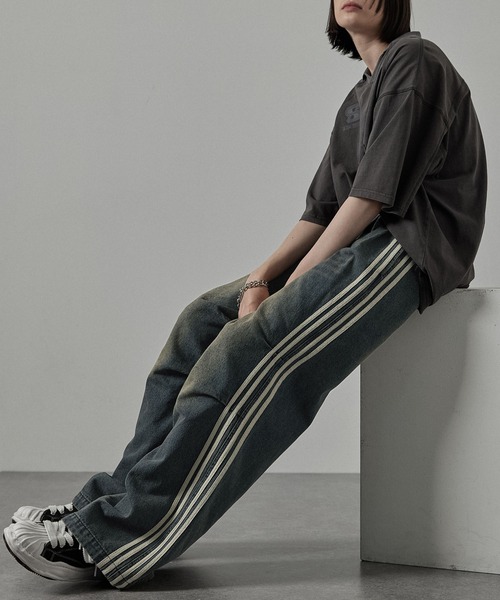 Alfred Alex(アルフレッドアレックス)の「【Alfred Alex】Vintage Side-Line Wide Denim Pants/サイドライン ワイドデニムパンツ(デニムパンツ・メンズ・グレー/インディゴブルー/ブラック/グレー系・L/M/S)」の5枚目の写真