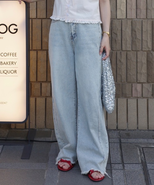 JUMELLE(ジュメロ)の「wide loose denim(デニムパンツ・レディース・ブルー/グリーン・SMALL/MEDIUM)」の1枚目の写真