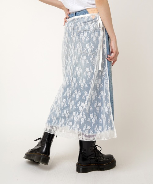 RNA（アールエヌエー）の「G1095 デザインダメージレイヤードスカート（デニムスカート・レディース・ブラック/インディゴブルー・MEDIUM）」の5枚目の写真