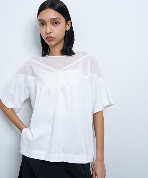 LANVIN en Bleu(ランバンオンブルー)の「レースコンビカットソー(Tシャツ/カットソー・レディース・オフホワイト/チャコールグレー・38)」の9枚目の写真
