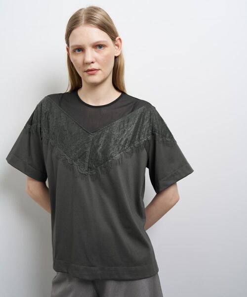 LANVIN en Bleu(ランバンオンブルー)の「レースコンビカットソー(Tシャツ/カットソー・レディース・オフホワイト/チャコールグレー・38)」の14枚目の写真