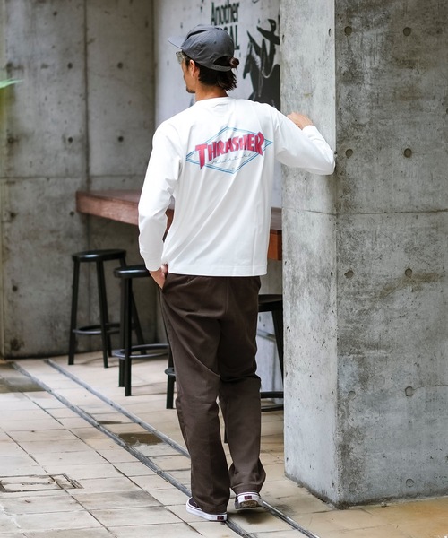 THRASHER（スラッシャー）の「DIAMOND LOGO UTILITY L/S T-SHIRTS 長袖Tシャツ ユーティリティー ラッシュガード/ワンポイントブランドロゴ水着（Tシャツ/カットソー・メンズ・ブラック×レッド/ホワイト×レッド・MEDIUM/LARGE）」の13枚目の写真