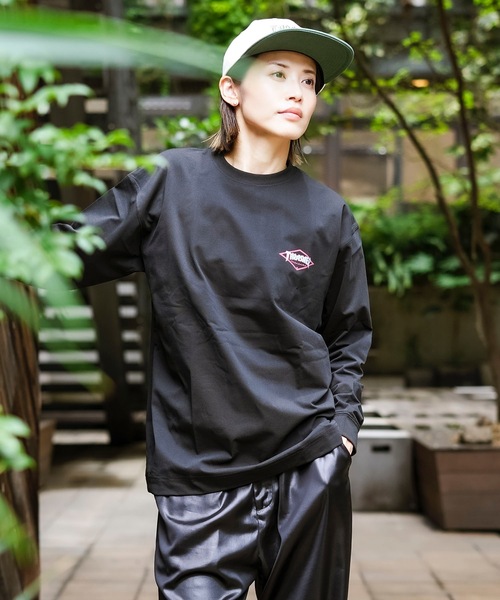 THRASHER（スラッシャー）の「DIAMOND LOGO UTILITY L/S T-SHIRTS 長袖Tシャツ ユーティリティー ラッシュガード/ワンポイントブランドロゴ水着（Tシャツ/カットソー・メンズ・ブラック×レッド/ホワイト×レッド・MEDIUM/LARGE）」の5枚目の写真