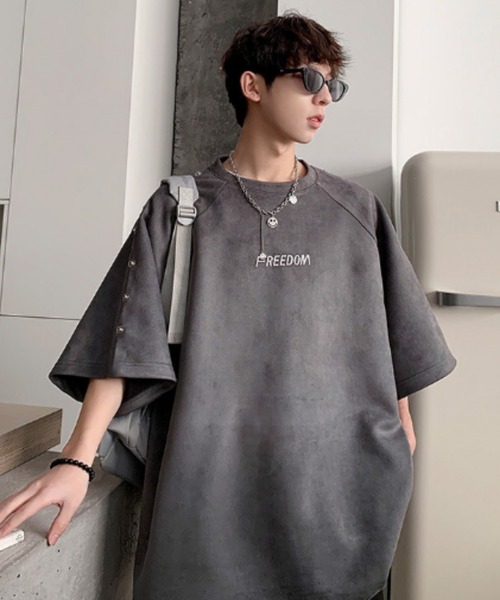 MGV(エムジーヴィー)の「スタッズデザインカットソー(Tシャツ/カットソー・メンズ・ブラック/グレー・MEDIUM/LARGE/X-LARGE)」の9枚目の写真