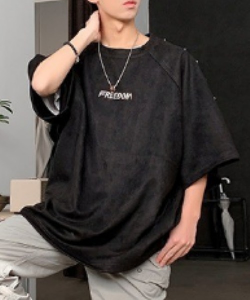 MGV(エムジーヴィー)の「スタッズデザインカットソー(Tシャツ/カットソー・メンズ・ブラック/グレー・MEDIUM/LARGE/X-LARGE)」の5枚目の写真